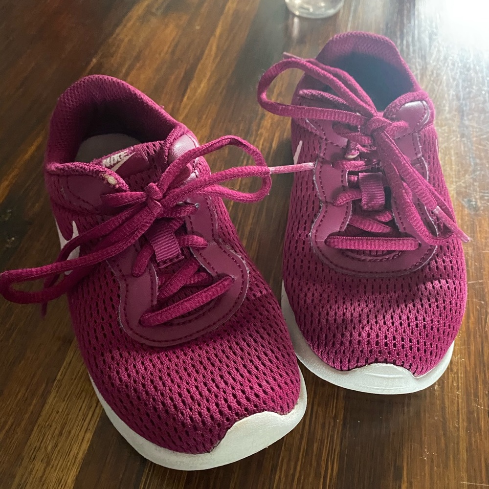 Nike girl 12C